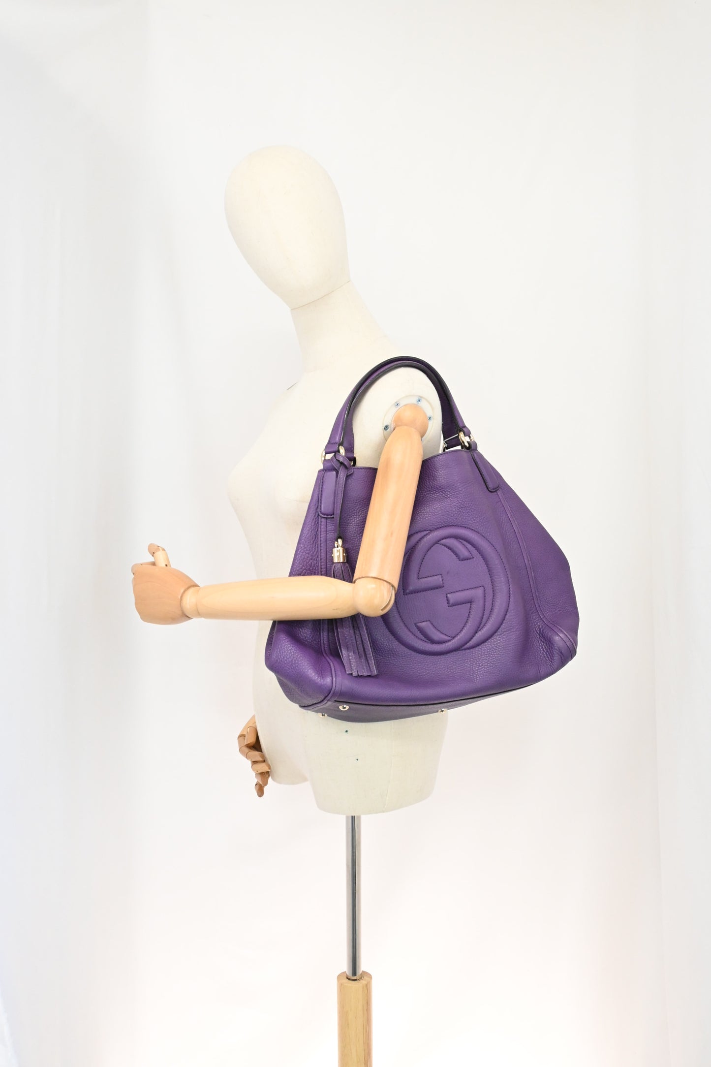 Gucci Soho Hobo Bag in Purple Leather