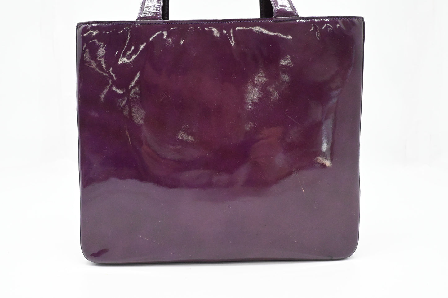 Chanel Shoulder Bag in Purple Patent Leather