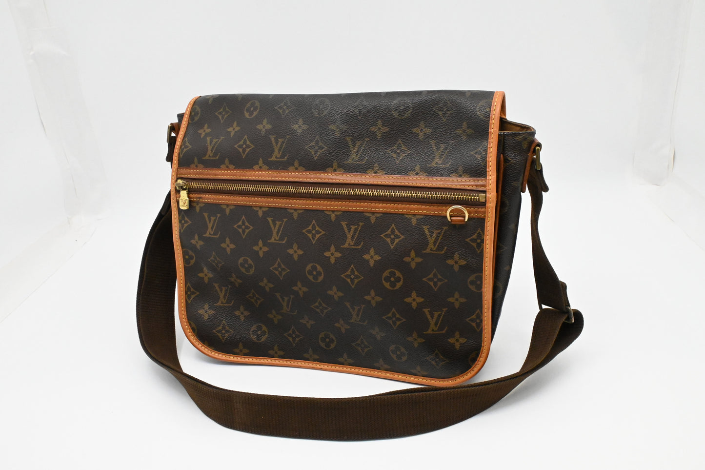 Louis Vuitton Bosphore GM Messenger Bag in Monogram Canvas