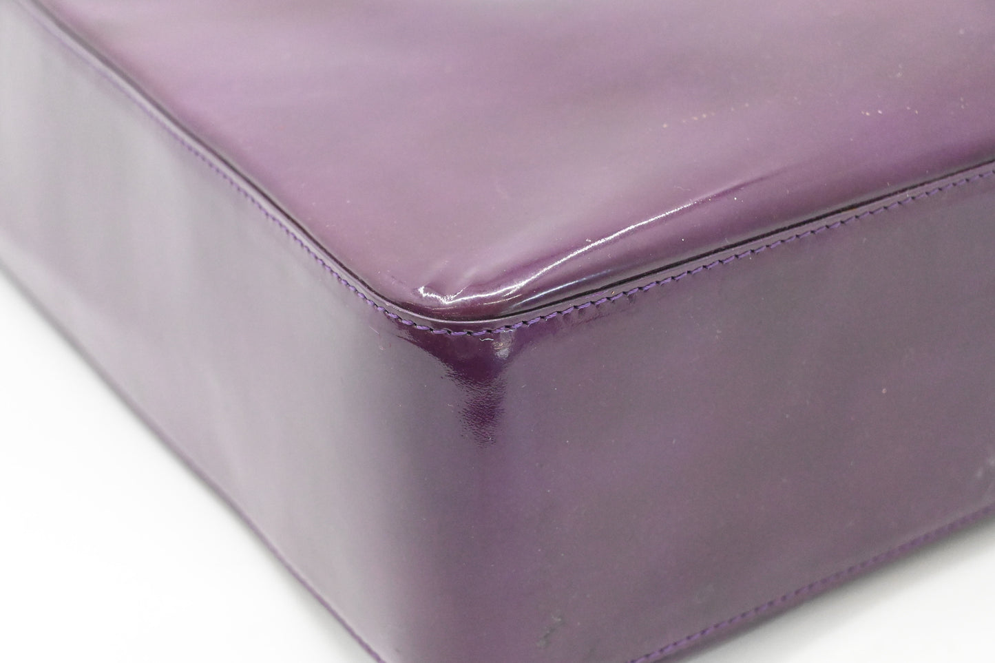 Chanel Shoulder Bag in Purple Patent Leather