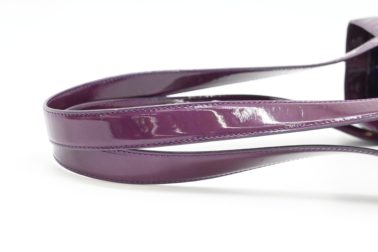 Chanel Shoulder Bag in Purple Patent Leather
