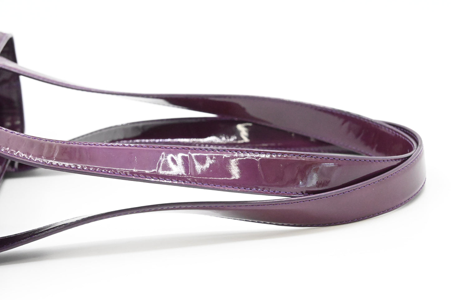 Chanel Shoulder Bag in Purple Patent Leather