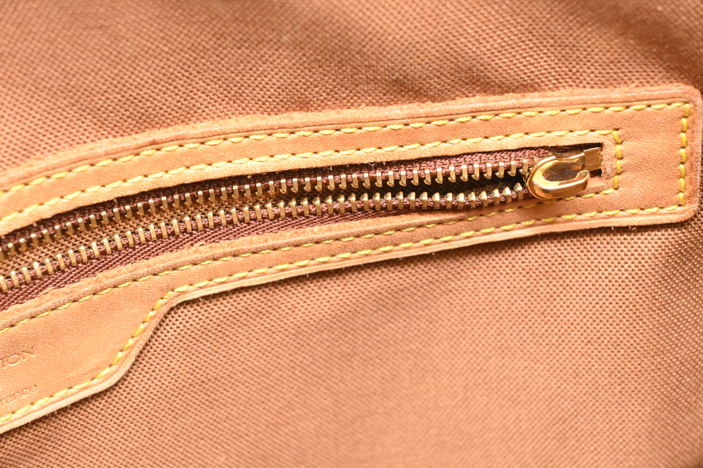 Louis Vuitton Cabas Mezzo in Monogram Canvas