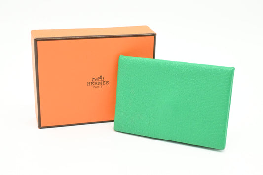 Hermes Calvi Verso Card Holder in Green Leather