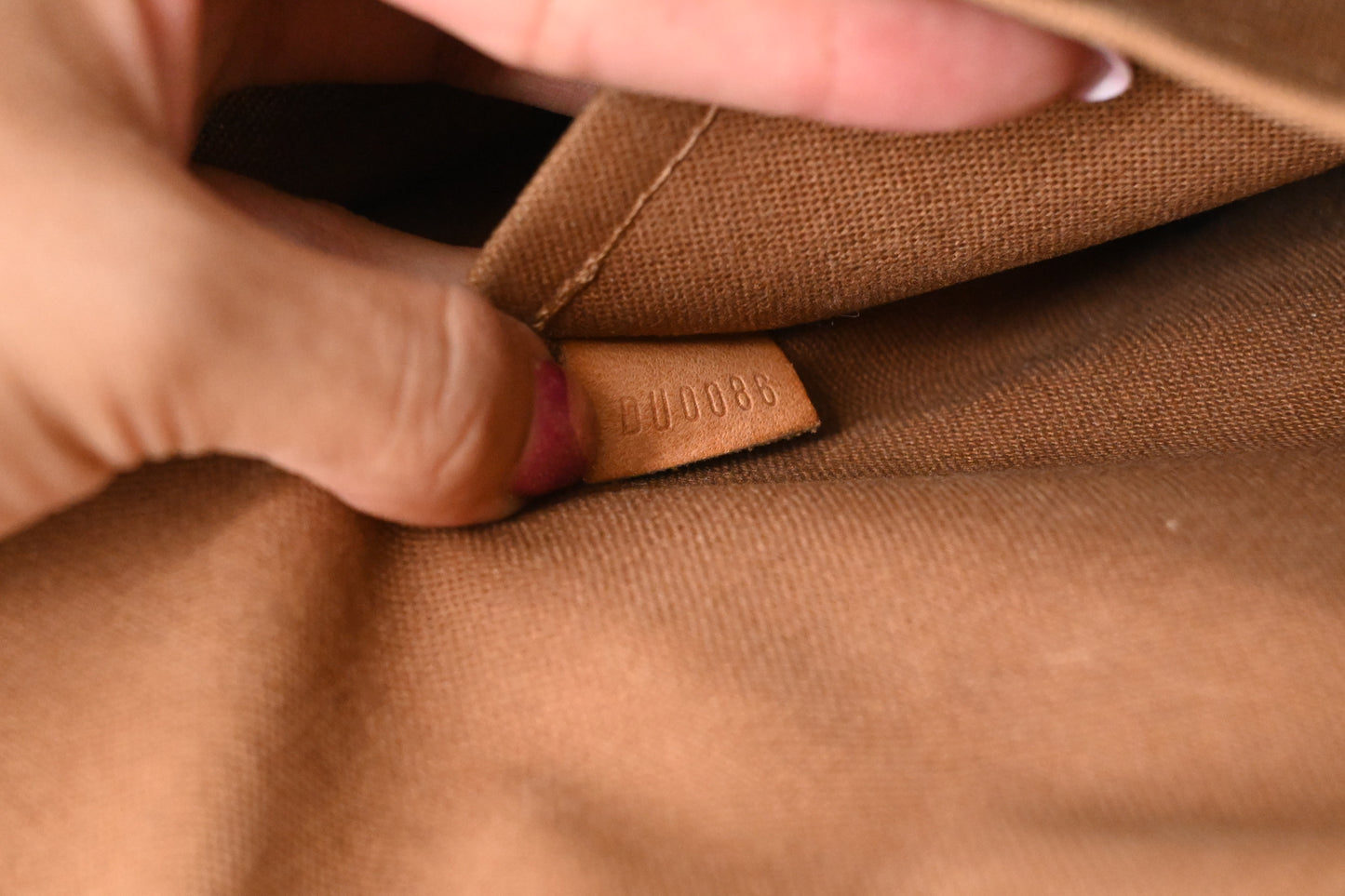 Louis Vuitton Bosphore GM Messenger Bag in Monogram Canvas