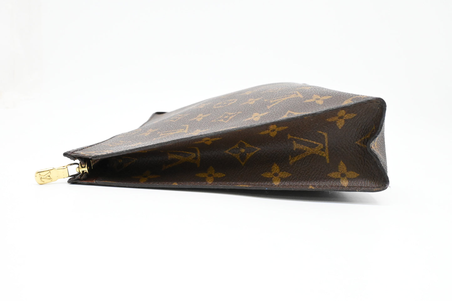 Louis Vuitton Toiletry 26 in Monogram Canvas