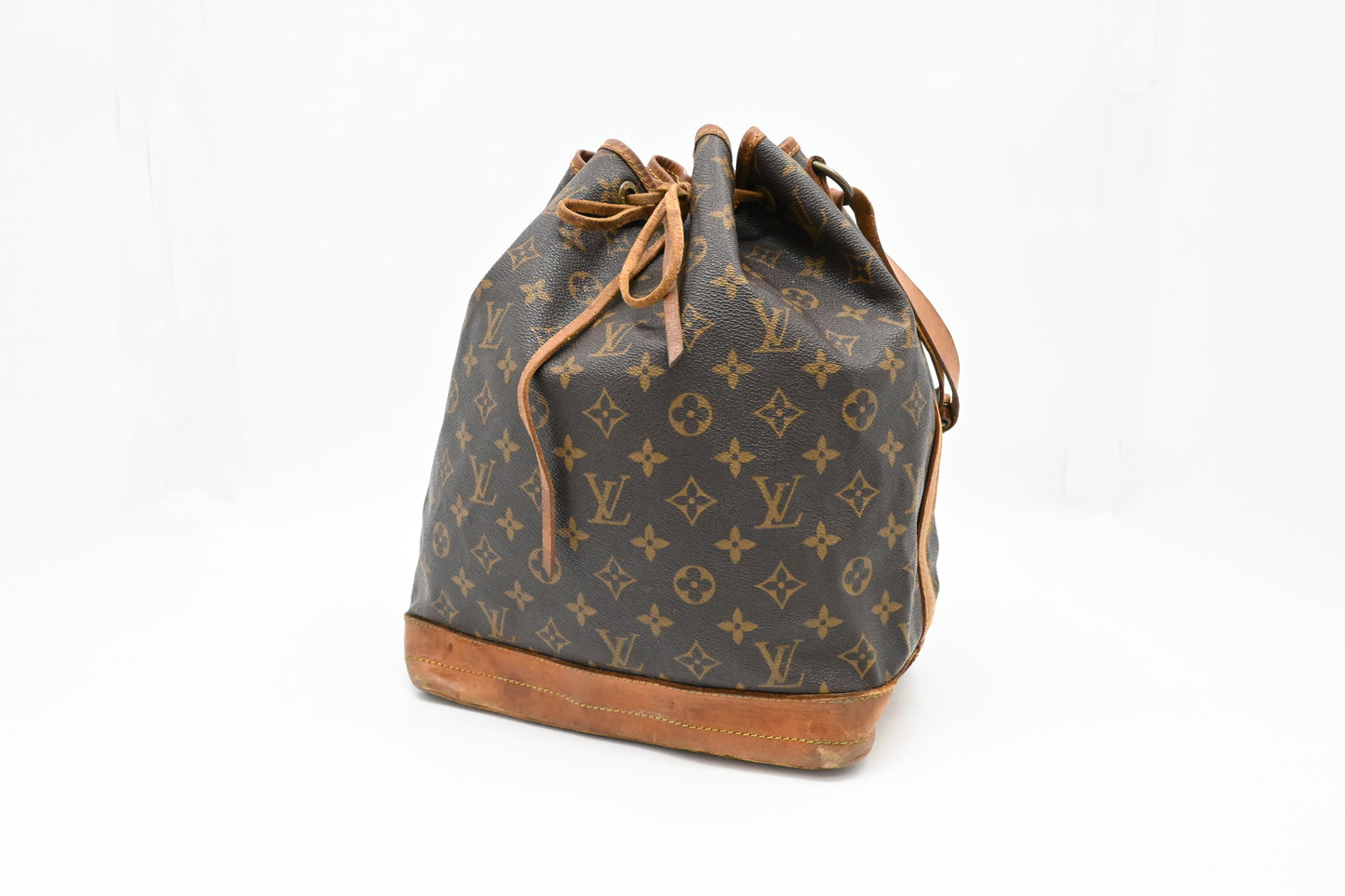 Louis Vuitton Petit Noe in Monogram Canvas