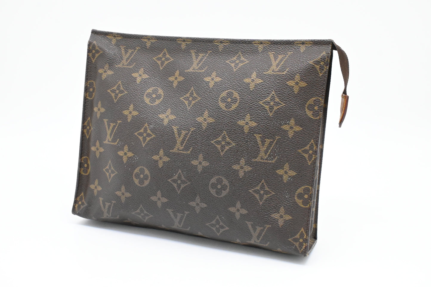 Louis Vuitton Toiletry 26 in Monogram Canvas