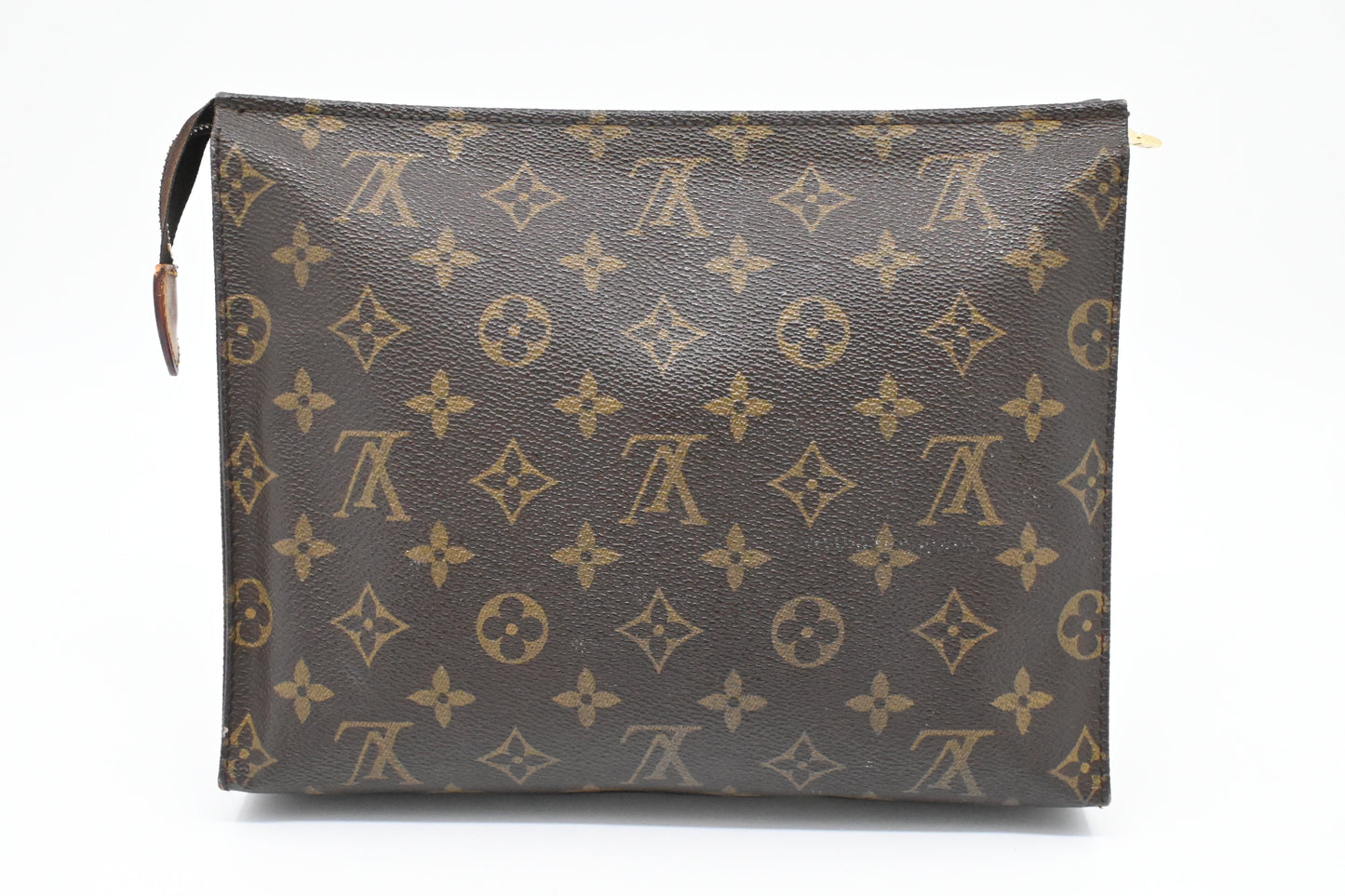 Louis Vuitton Toiletry 26 in Monogram Canvas