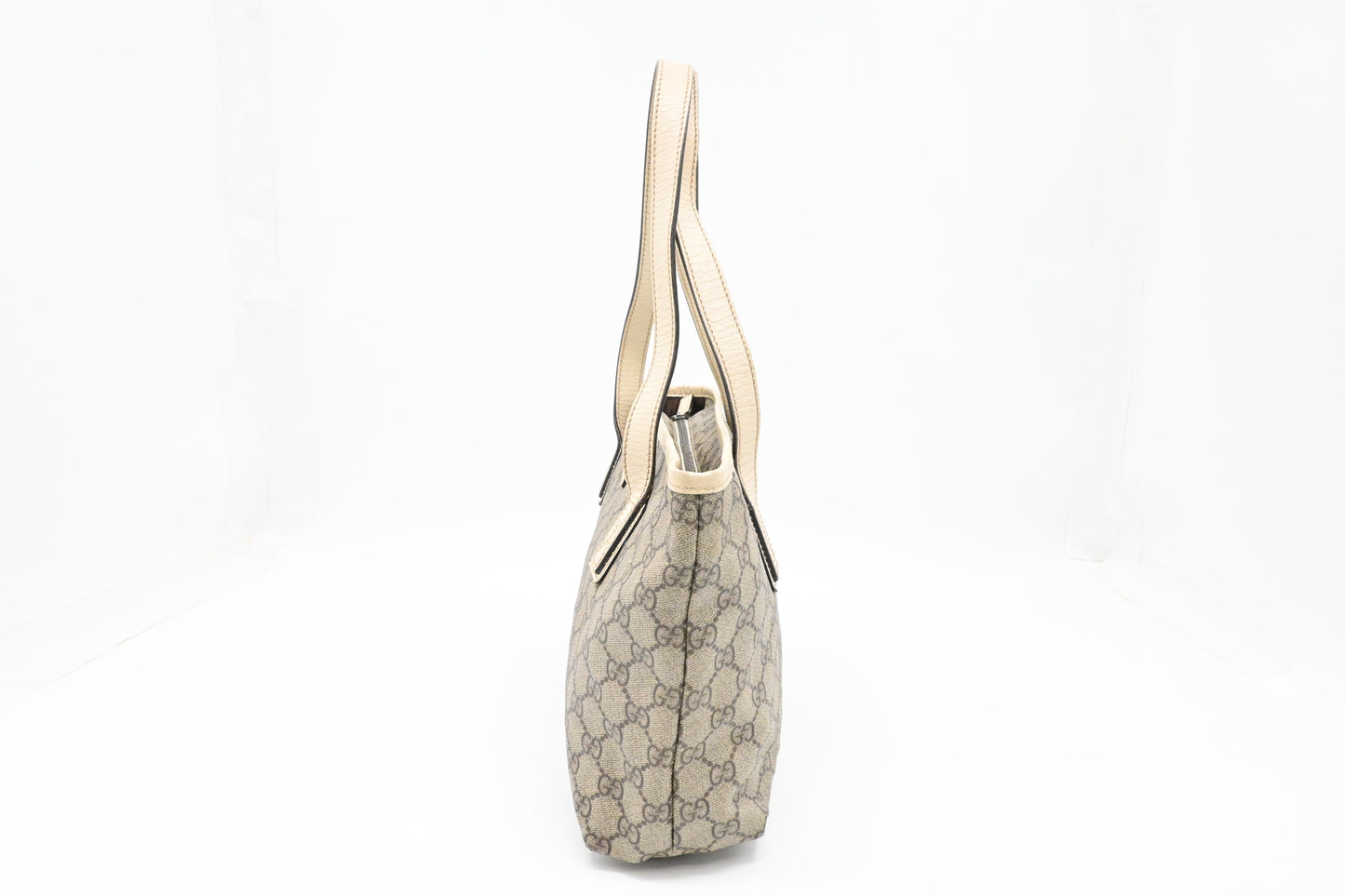 Gucci Shoulder Tote in GG Supreme Canvas