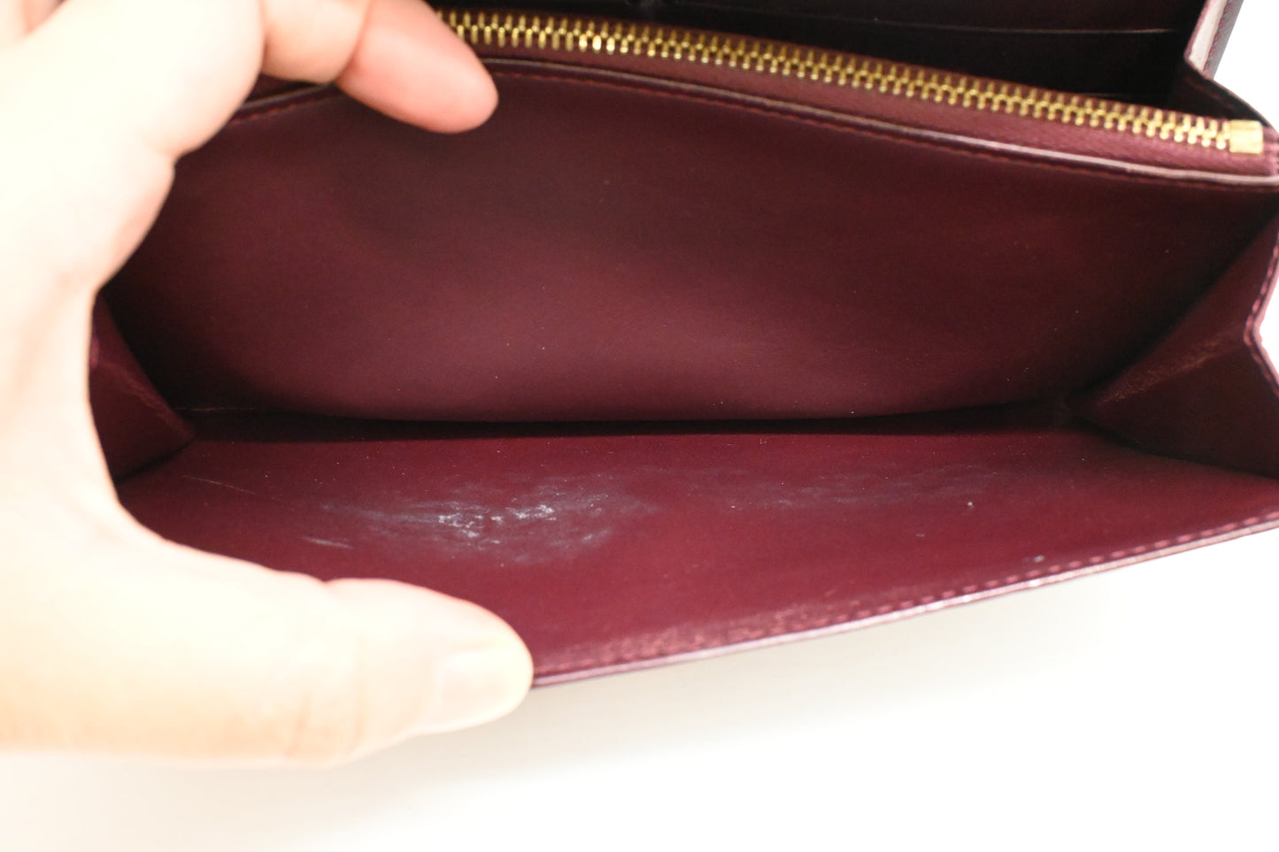 Louis Vuitton Sarah Wallet in Rouge Fauviste Vernis Leather