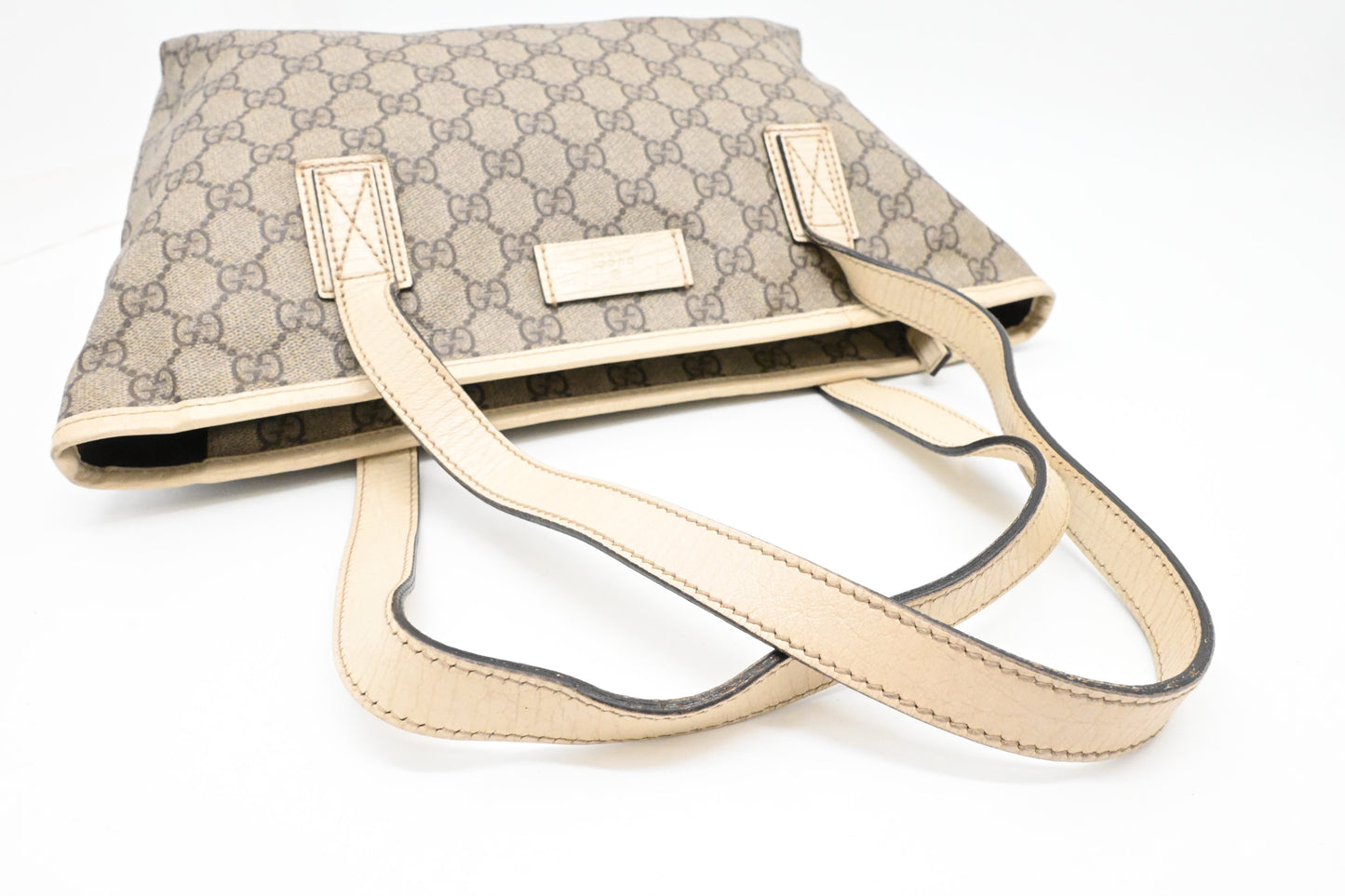 Gucci Shoulder Tote in GG Supreme Canvas