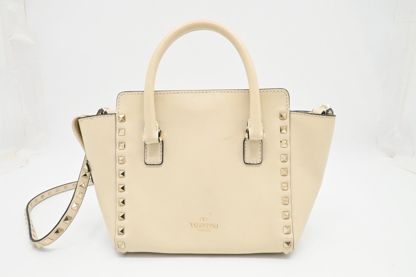 Valentino Garavani Rockstud 2way Crossbody in Cream Leather