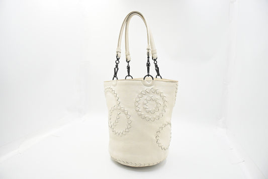 Bottega Veneta Bucket Bag in White Leather