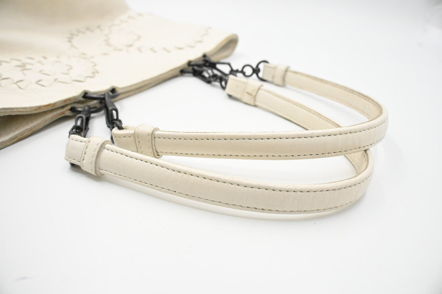 Bottega Veneta Bucket Bag in White Leather