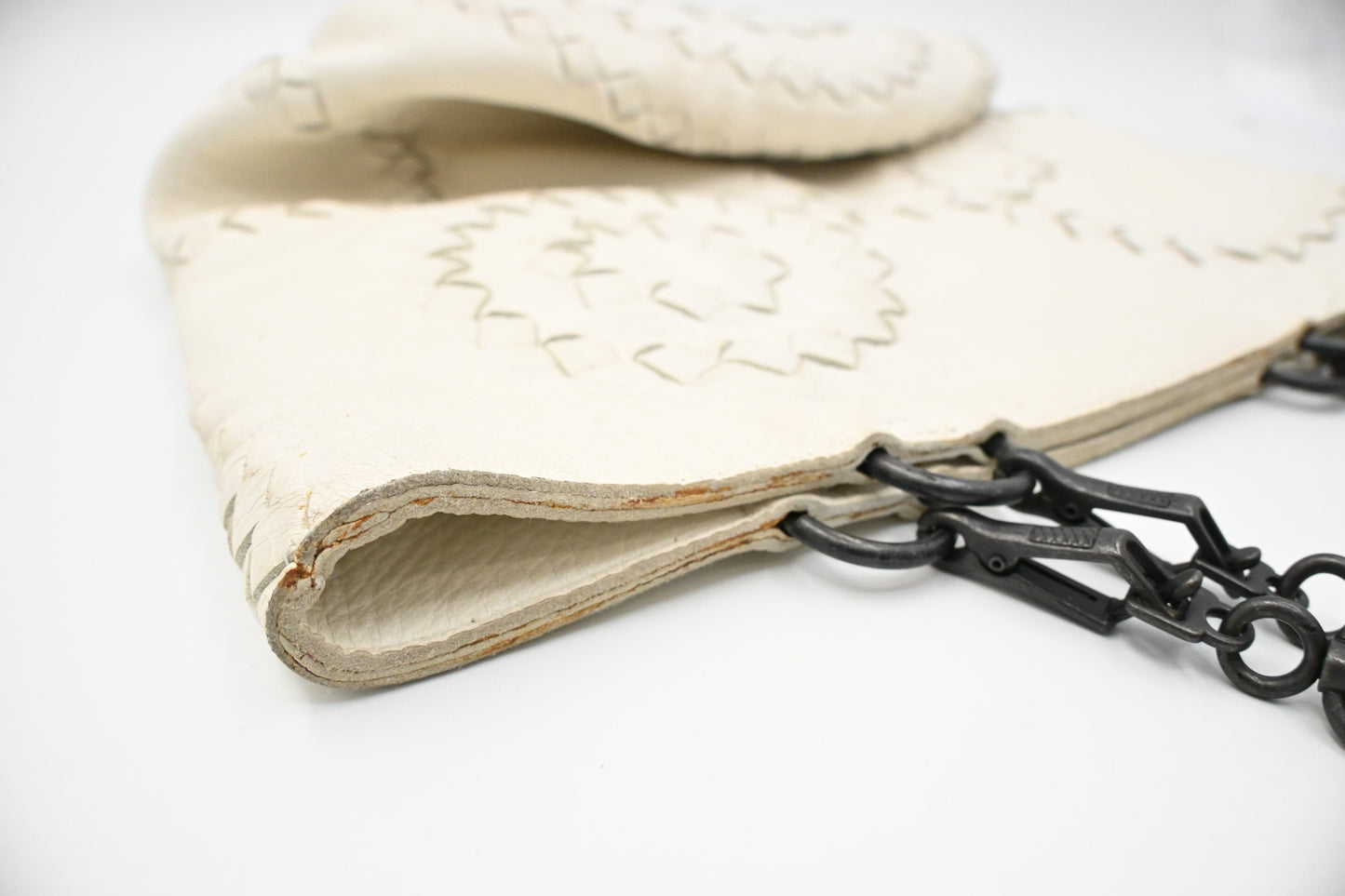 Bottega Veneta Bucket Bag in White Leather