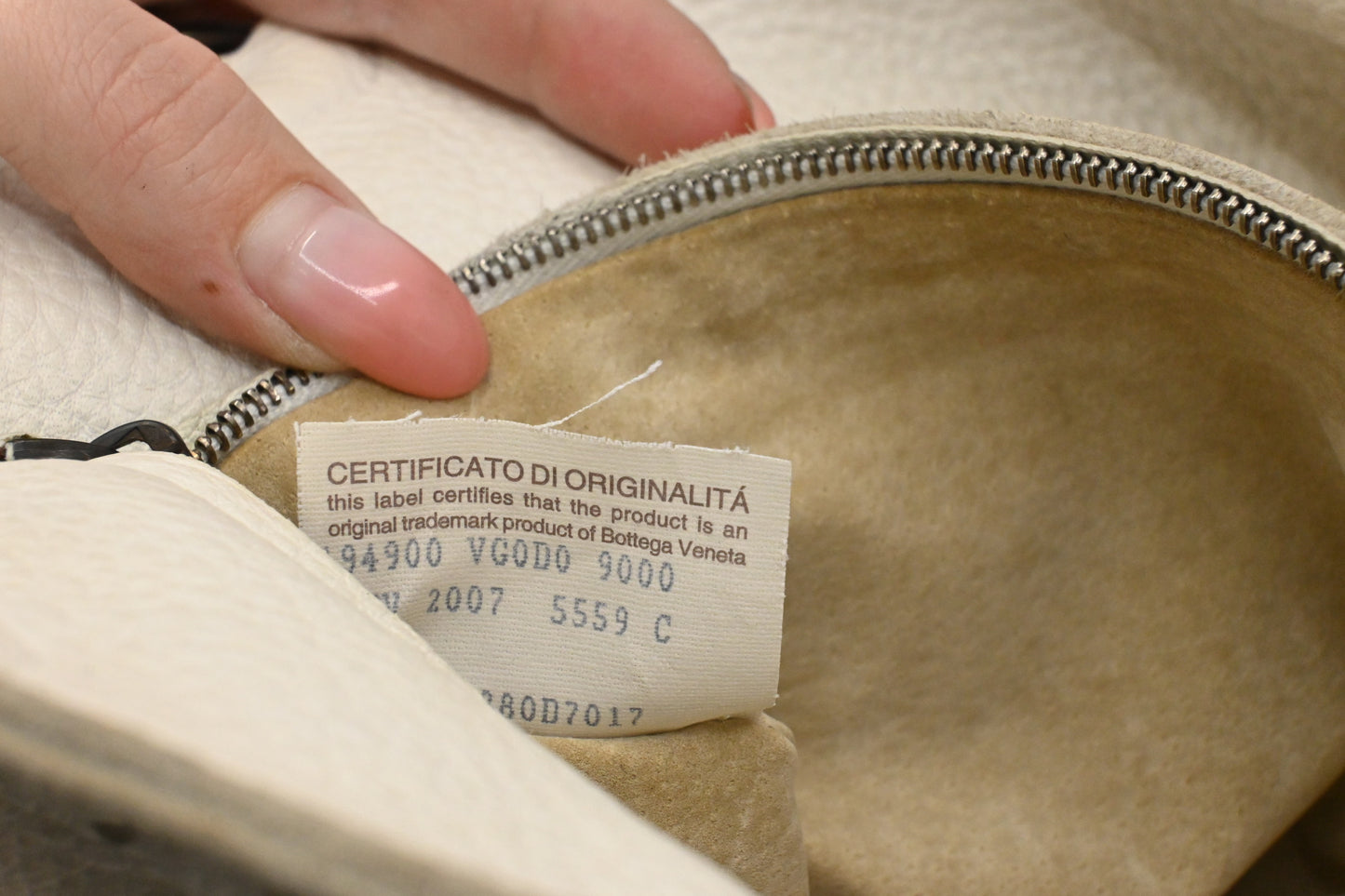 Bottega Veneta Bucket Bag in White Leather