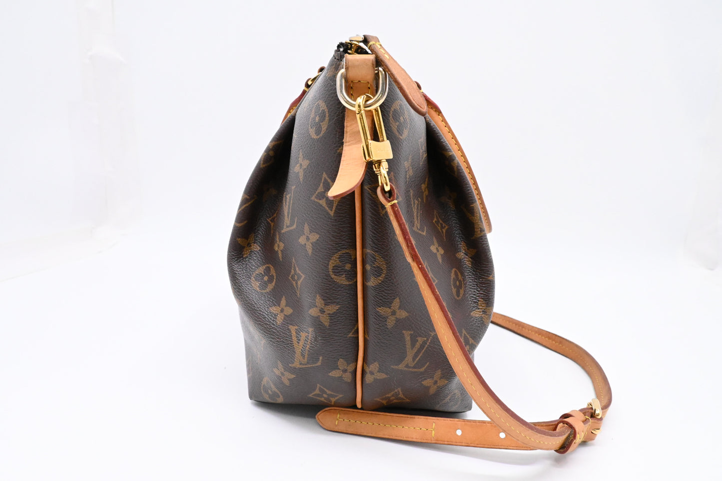Louis Vuitton Turenne MM in Monogram Canvas