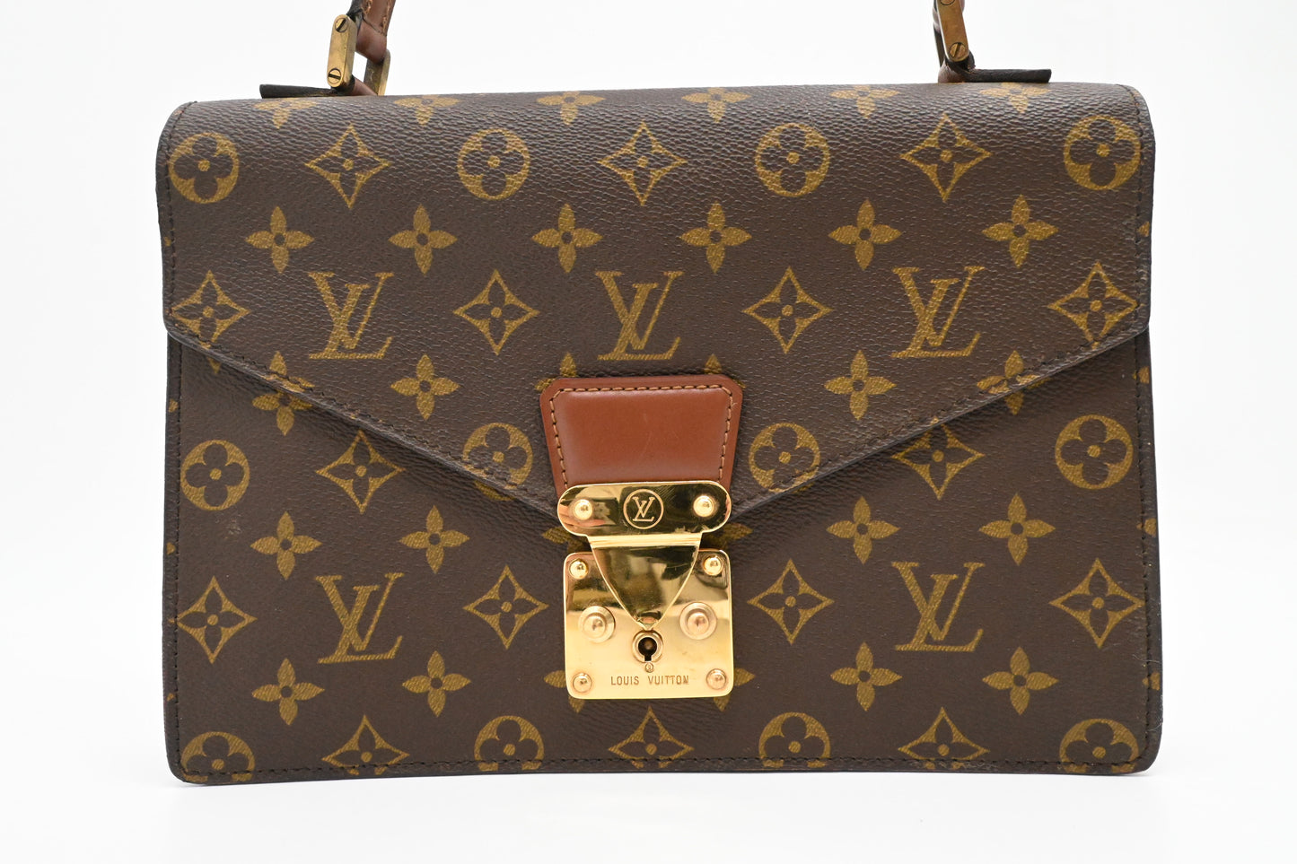 Louis Vuitton Concorde in Monogram Canvas