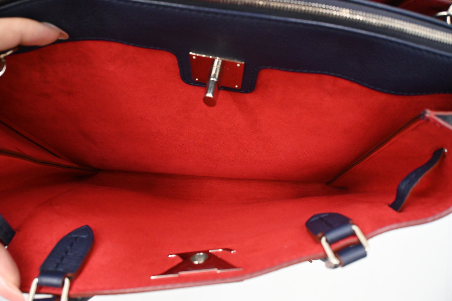 Louis Vuitton LockMeTo Tote in Navy Blue Leather