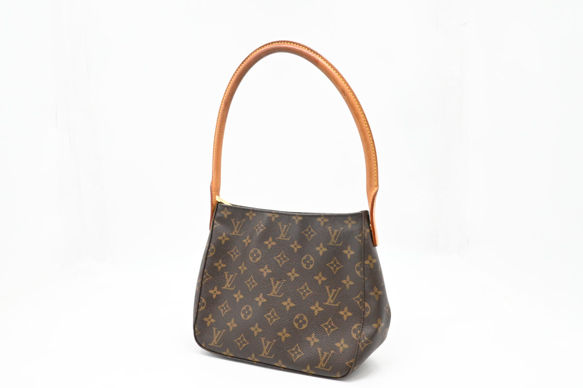 Louis Vuitton Looping MM in Monogram Canvas