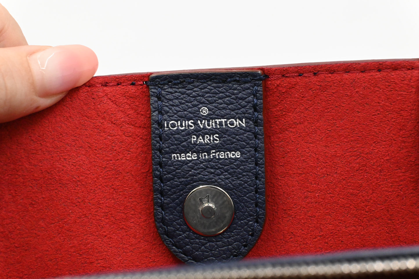 Louis Vuitton LockMeTo Tote in Navy Blue Leather