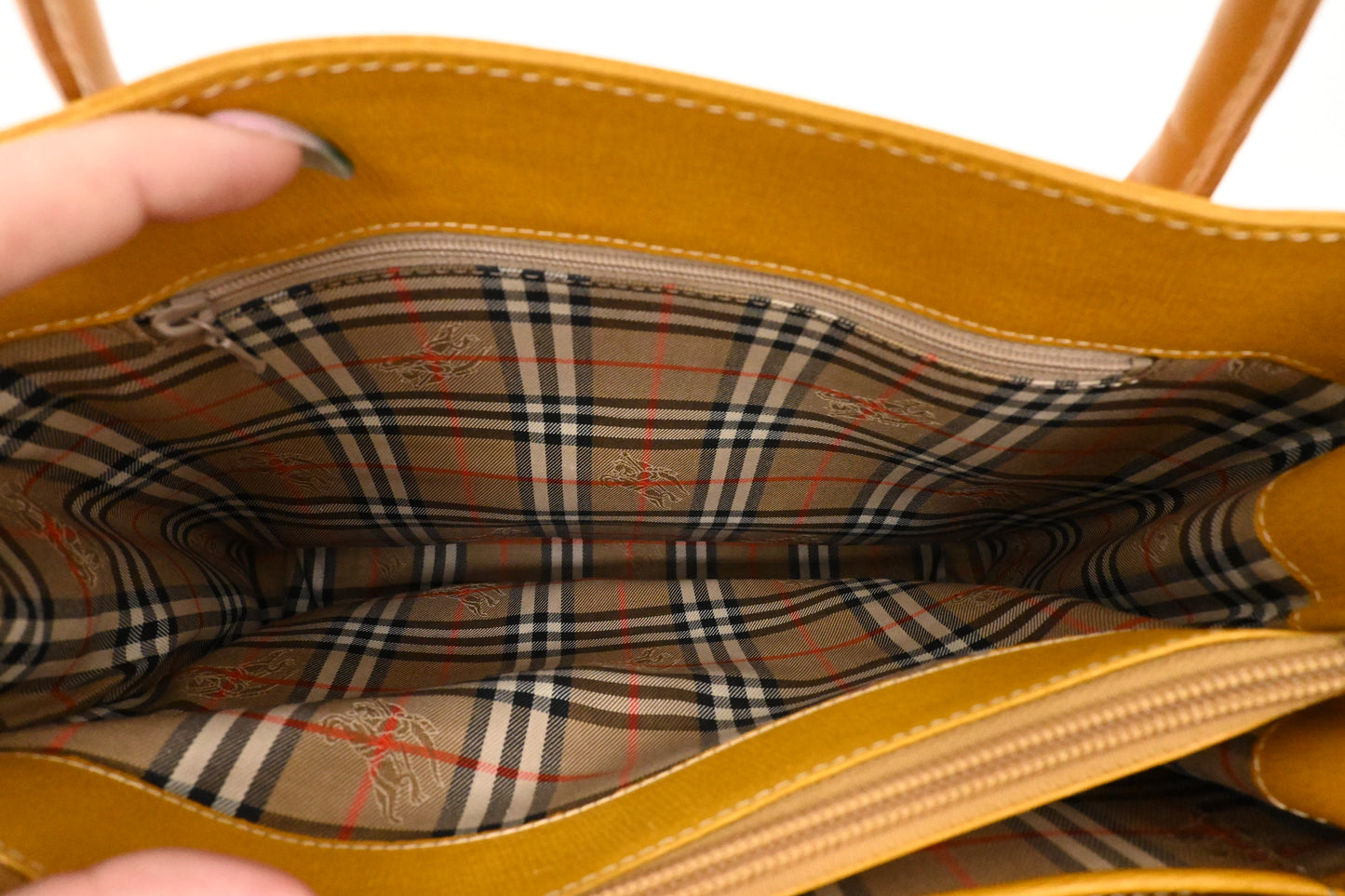 Burberry Handbag in Yellow Leather