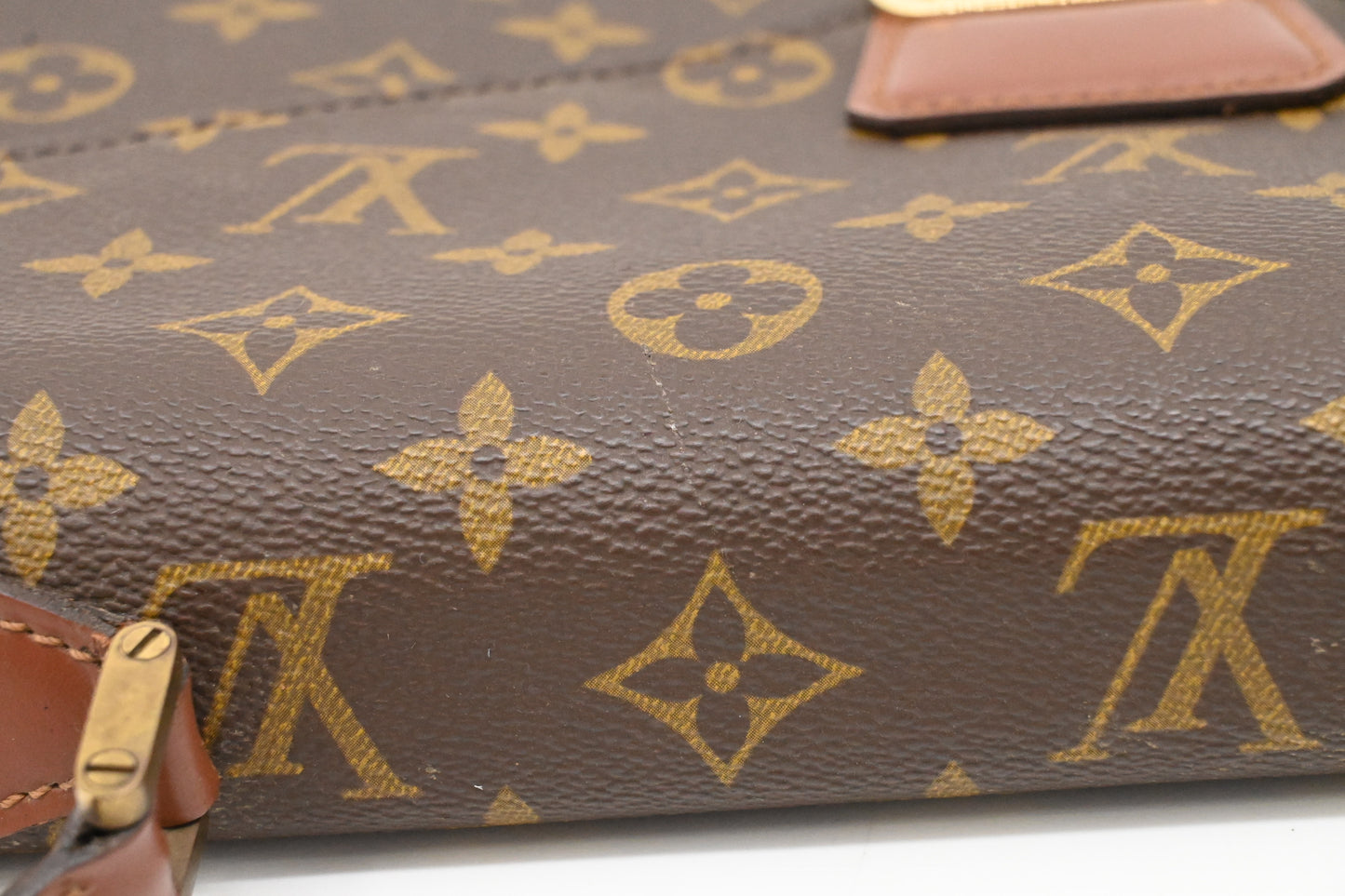 Louis Vuitton Concorde in Monogram Canvas