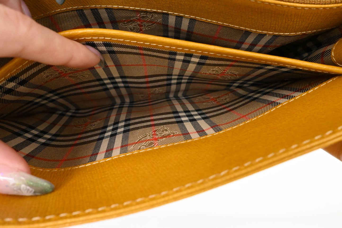 Burberry Handbag in Yellow Leather