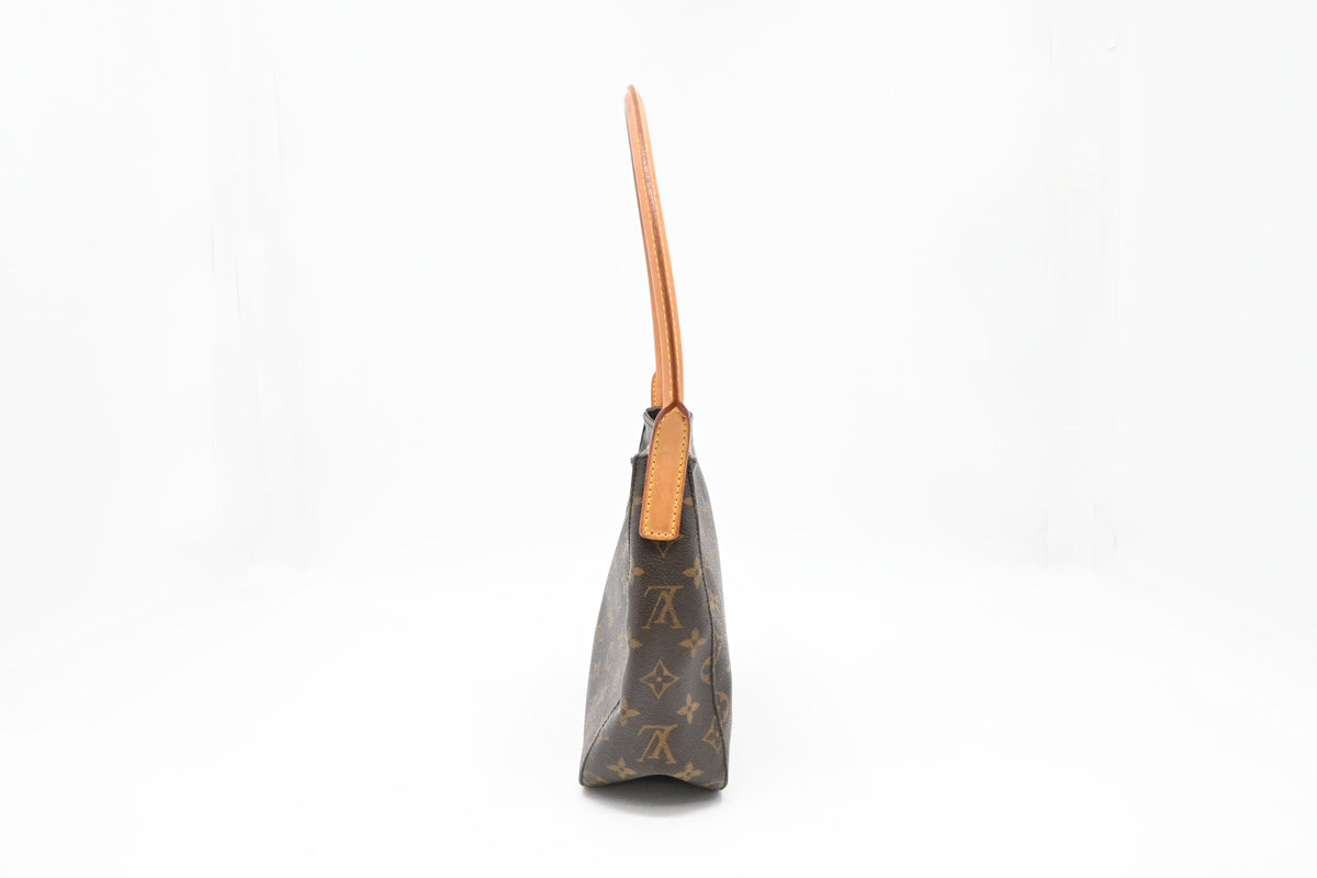 Louis Vuitton Looping MM in Monogram Canvas