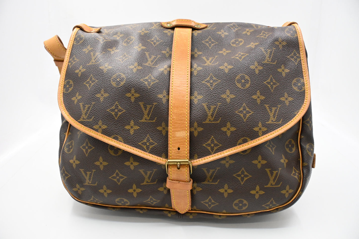 Louis Vuitton Saumur 35 in Monogram Canvas