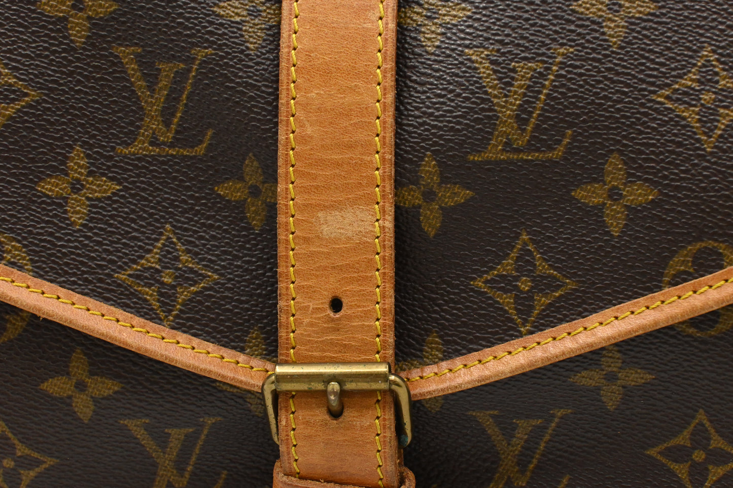 Louis Vuitton Saumur 35 in Monogram Canvas