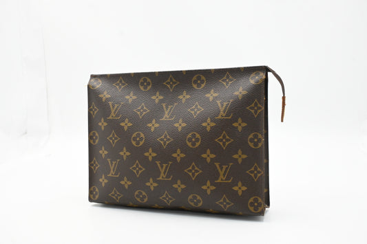 Louis Vuitton Toiletry 26 in Monogram Canvas