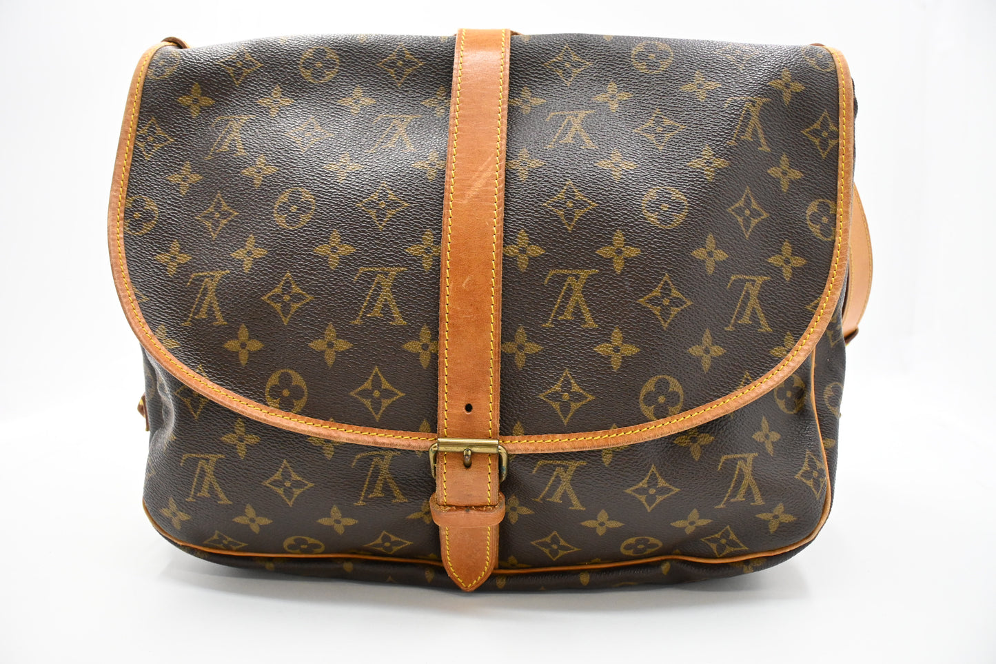 Louis Vuitton Saumur 35 in Monogram Canvas
