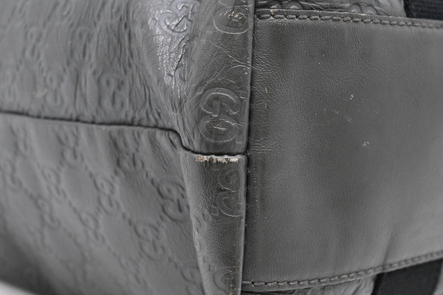 Gucci Tote in Gray Guccissima Leather