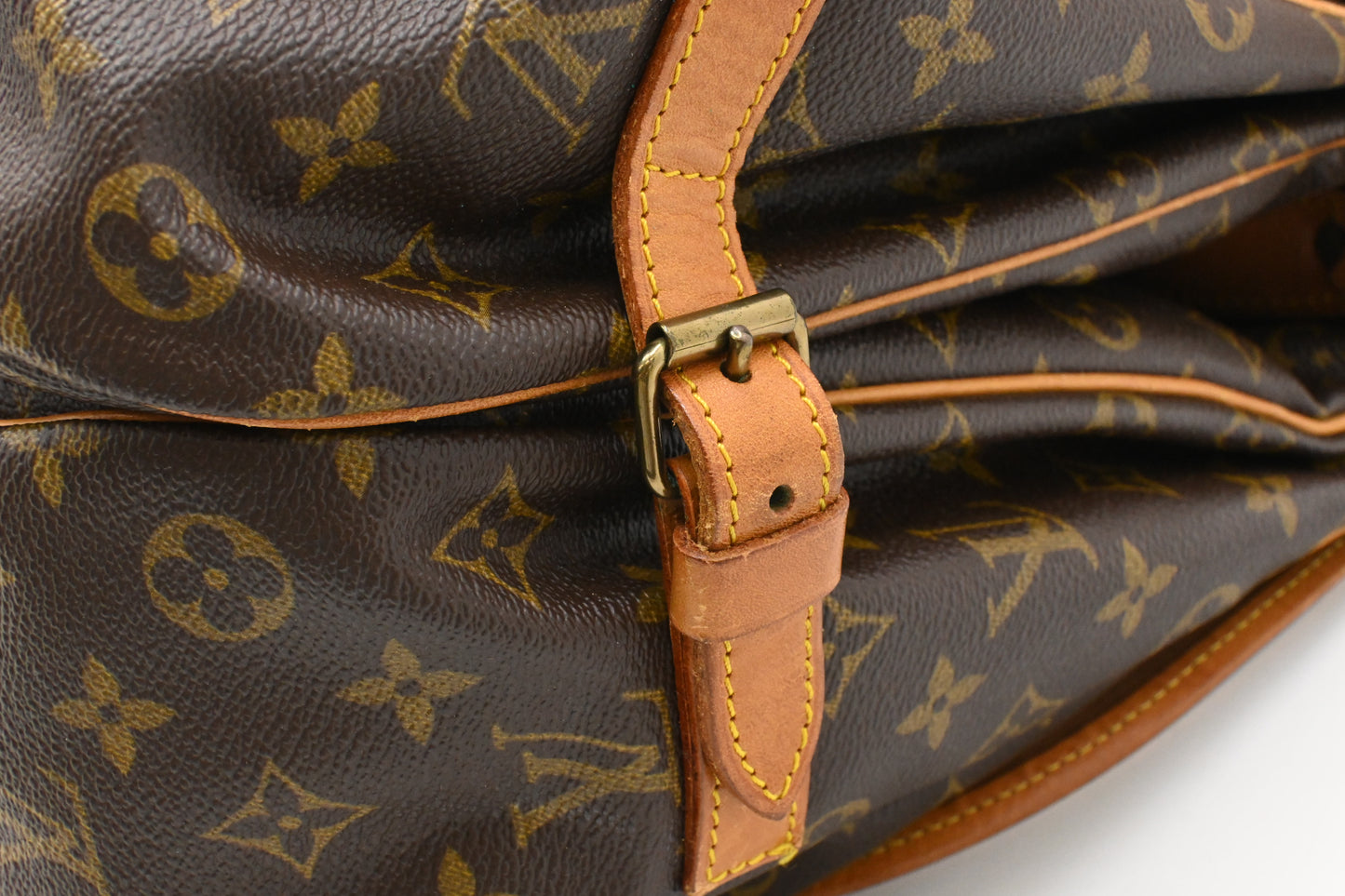 Louis Vuitton Saumur 35 in Monogram Canvas
