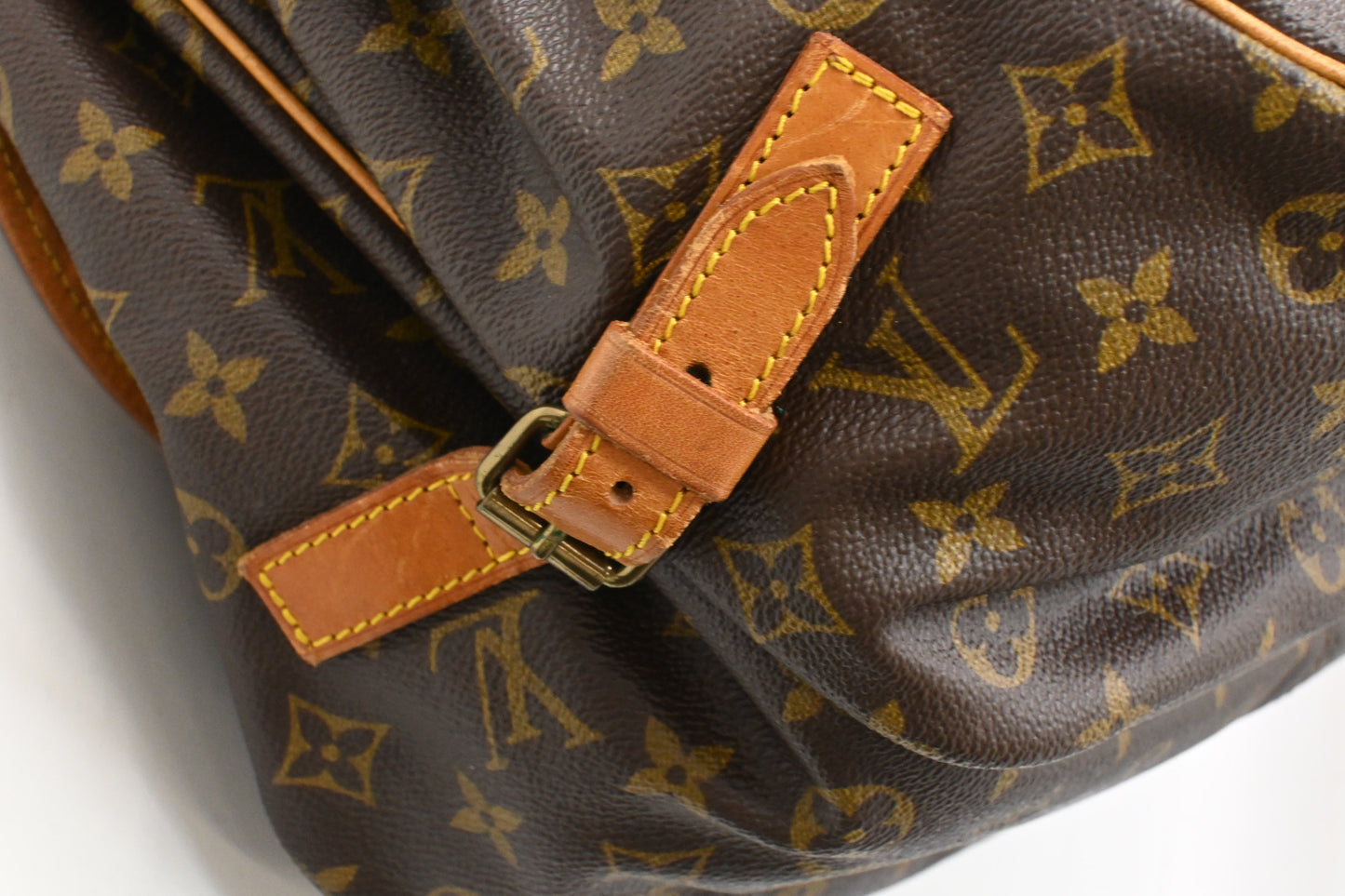 Louis Vuitton Saumur 35 in Monogram Canvas