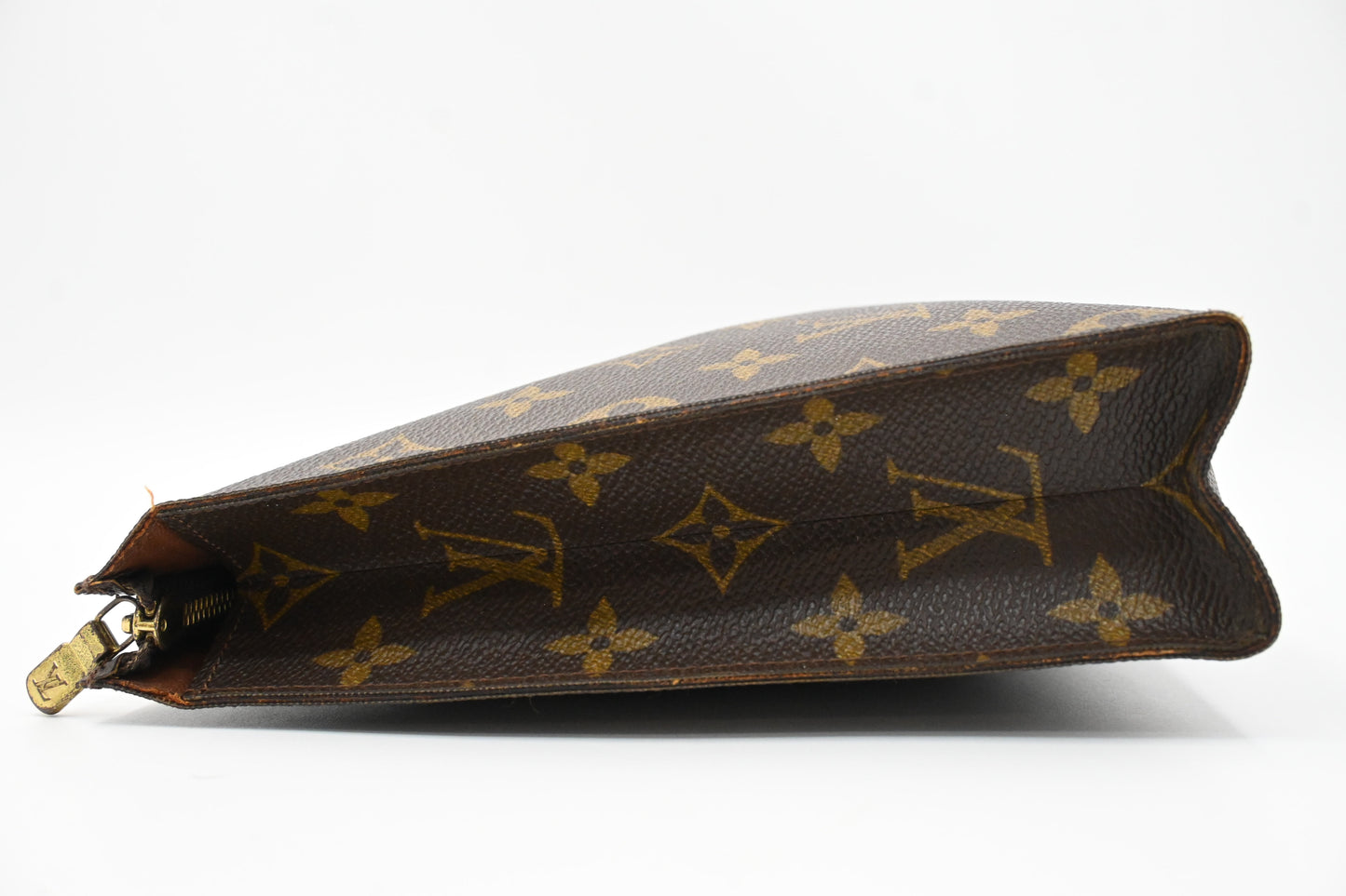 Louis Vuitton Toiletry 26 in Monogram Canvas