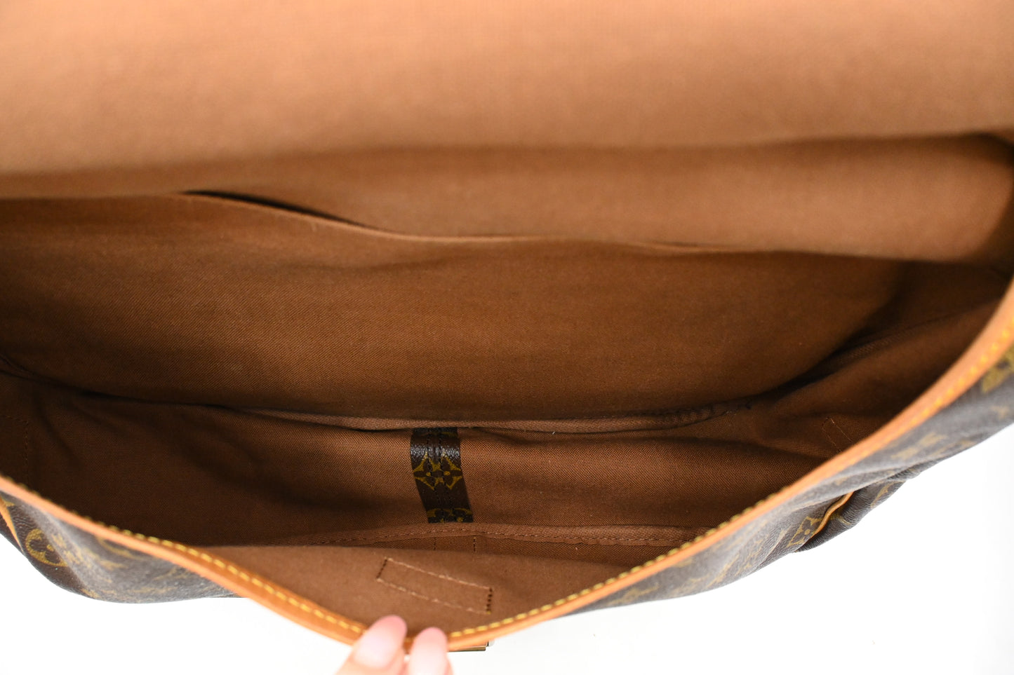 Louis Vuitton Saumur 35 in Monogram Canvas