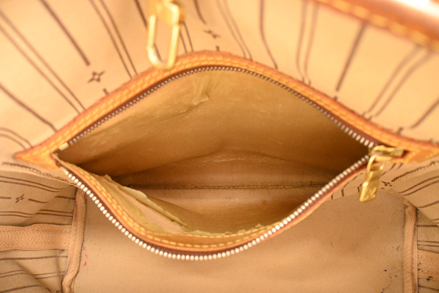 Louis Vuitton Neverfull PM in Monogram Canvas