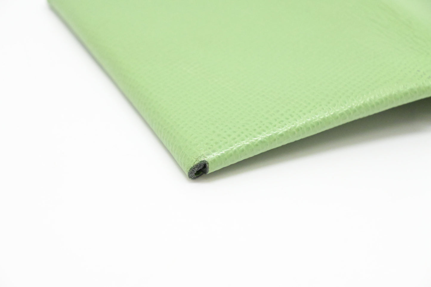 Hermes Calvi Duo Verso in Vert Criquet Leather