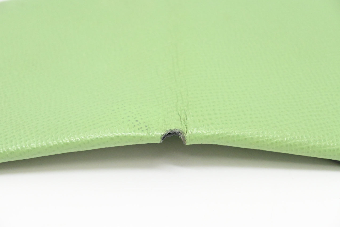 Hermes Calvi Duo Verso in Vert Criquet Leather