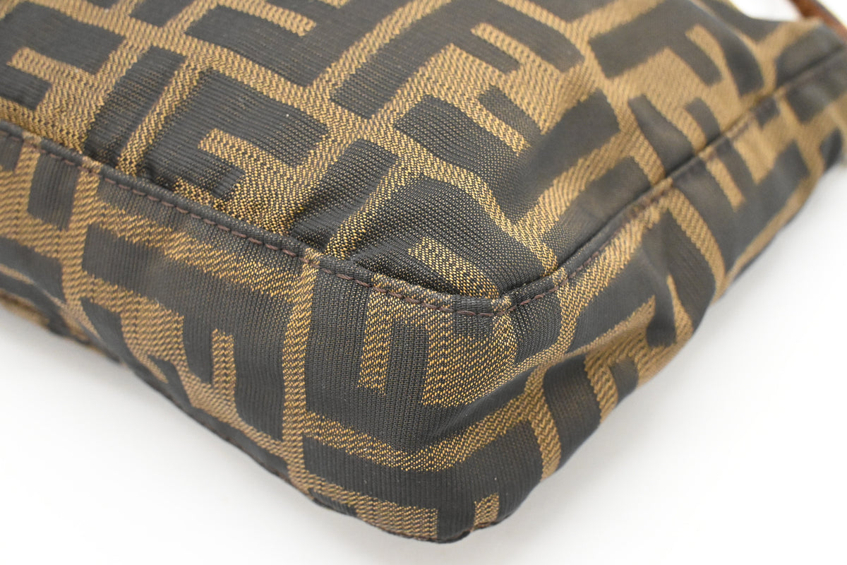Fendi Shoulder Bag in Zucca Canvas