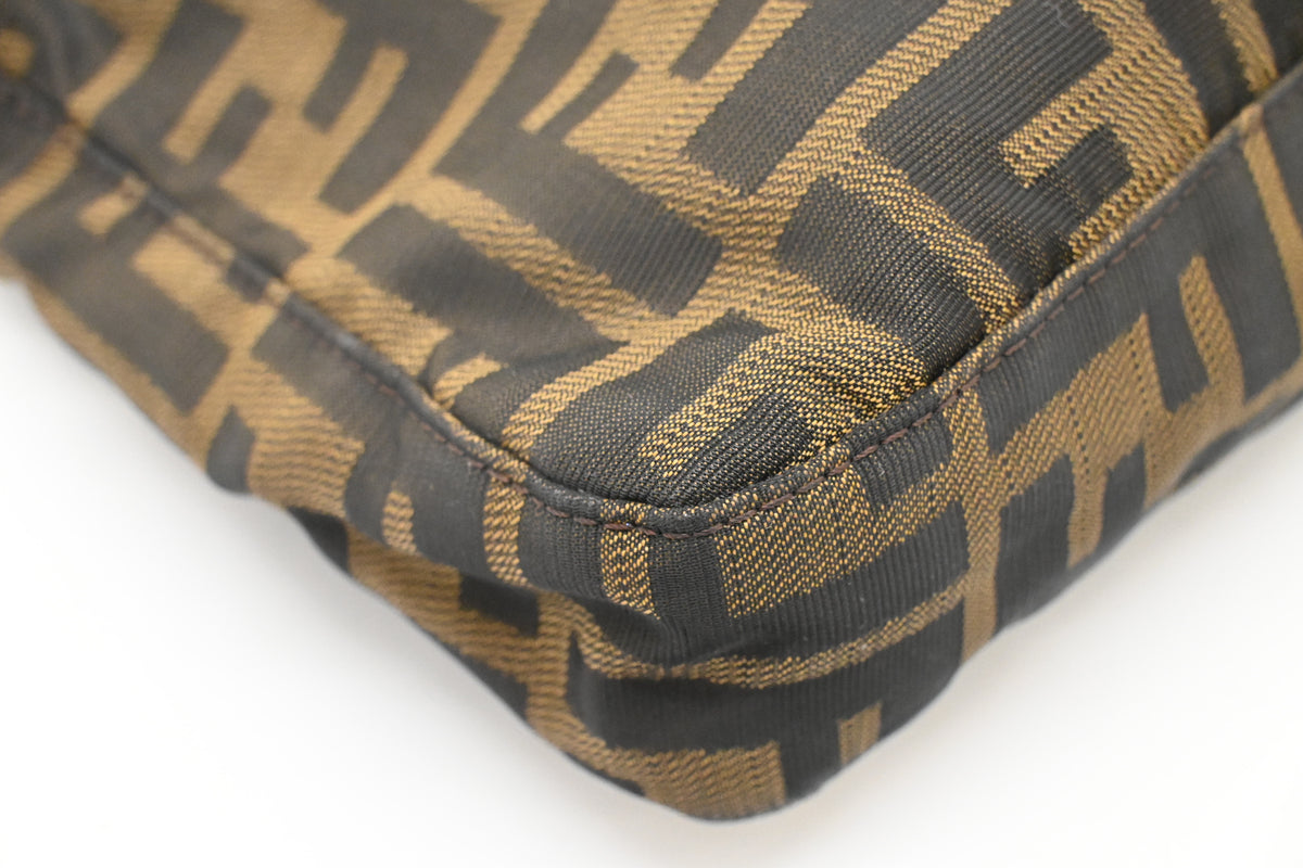 Fendi Shoulder Bag in Zucca Canvas