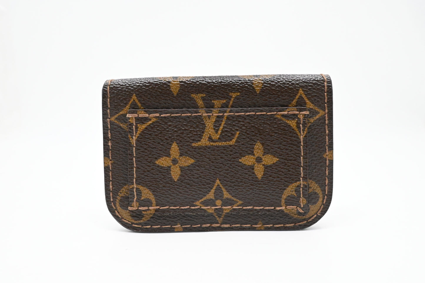 Louis Vuitton Pochette Solo in Monogram Canvas