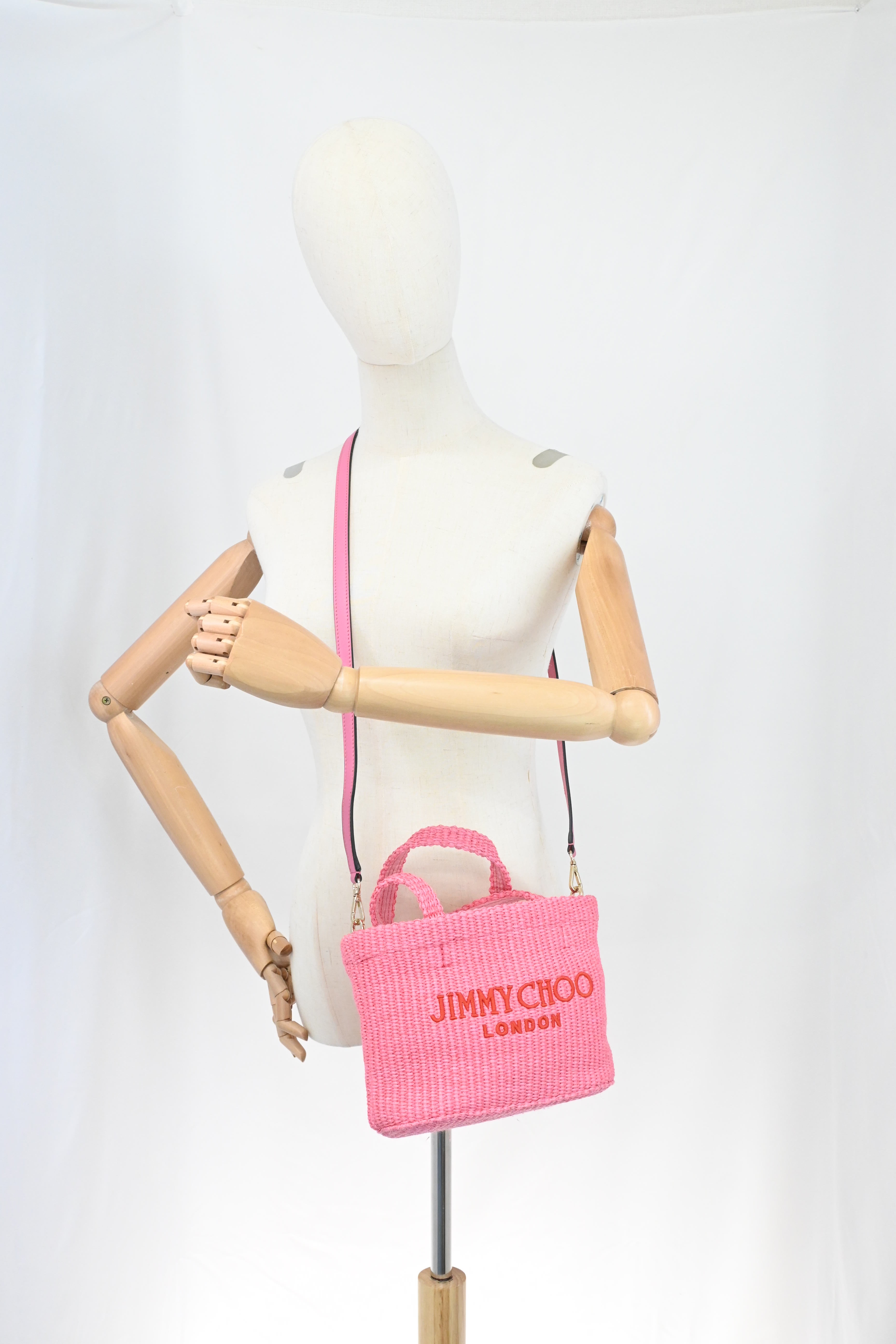 Jimmy Choo 2way Bag in Pink Raffia – Weekly Lux Drop