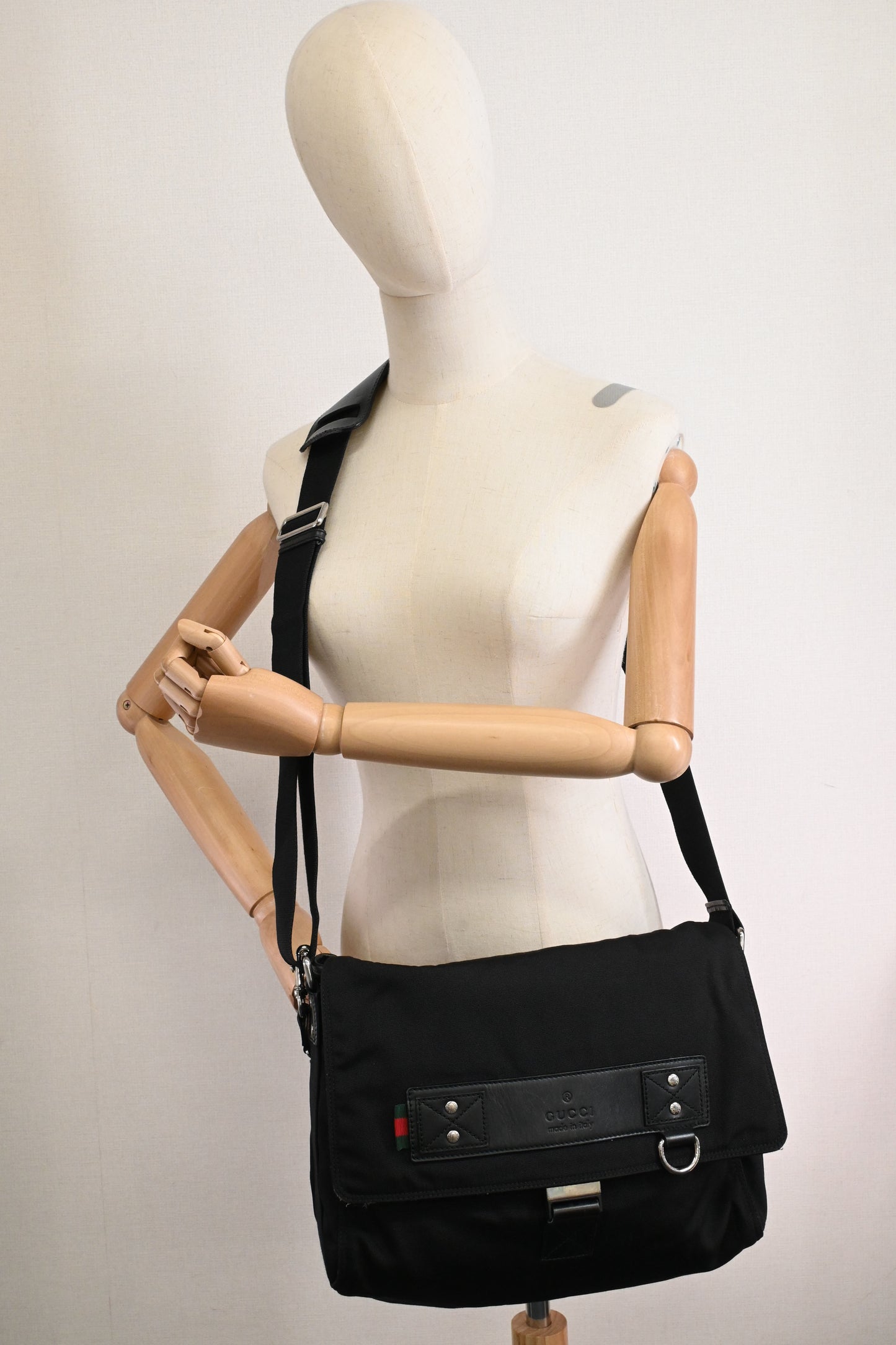 Gucci Messenger Bag in Black Canvas