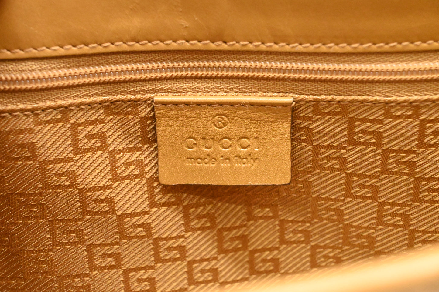 Gucci Small Jackie in Pink Suede