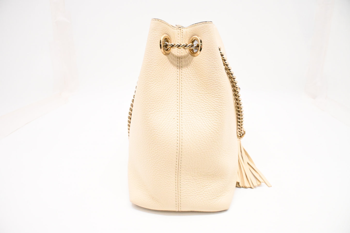 Gucci Soho Chain Tote Bag in Cream Leather
