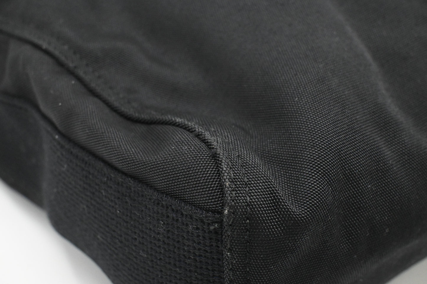 Gucci Messenger Bag in Black Canvas